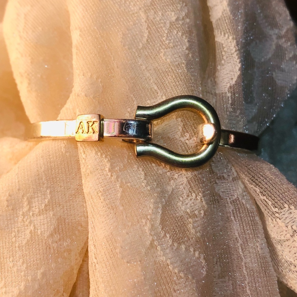 Anne Klein bracelet $6 when bundled